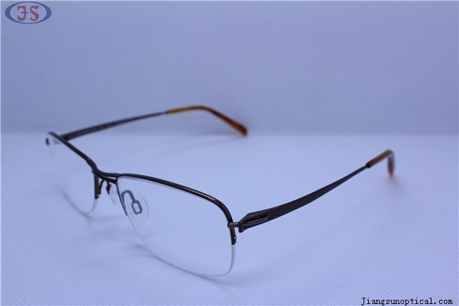 Titanium O011